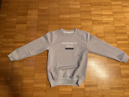 Cooler, grauer Langarm-Pulli, Gr 152/158, neu und ungetragen