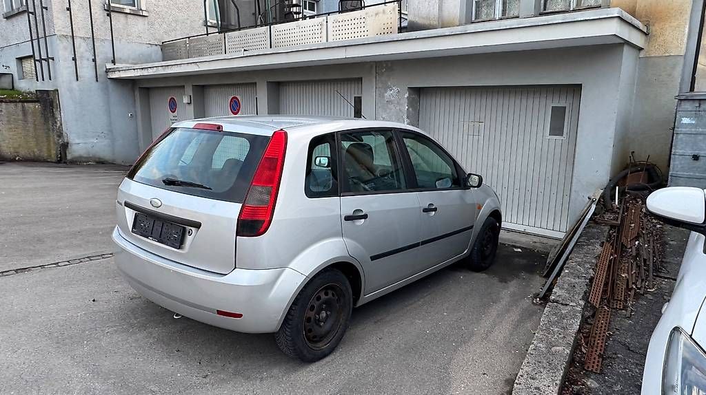 Ford Automobili: Ford Fiesta – Usato da Dietschwil venduto da aha_5wty 1