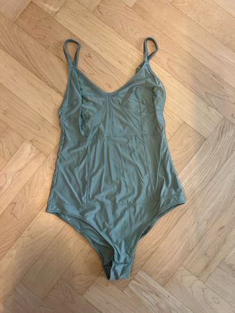 Body Grösse 1 LOVE STORIES grün neu