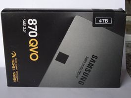 Samsung SSD 870QVO  4TB
