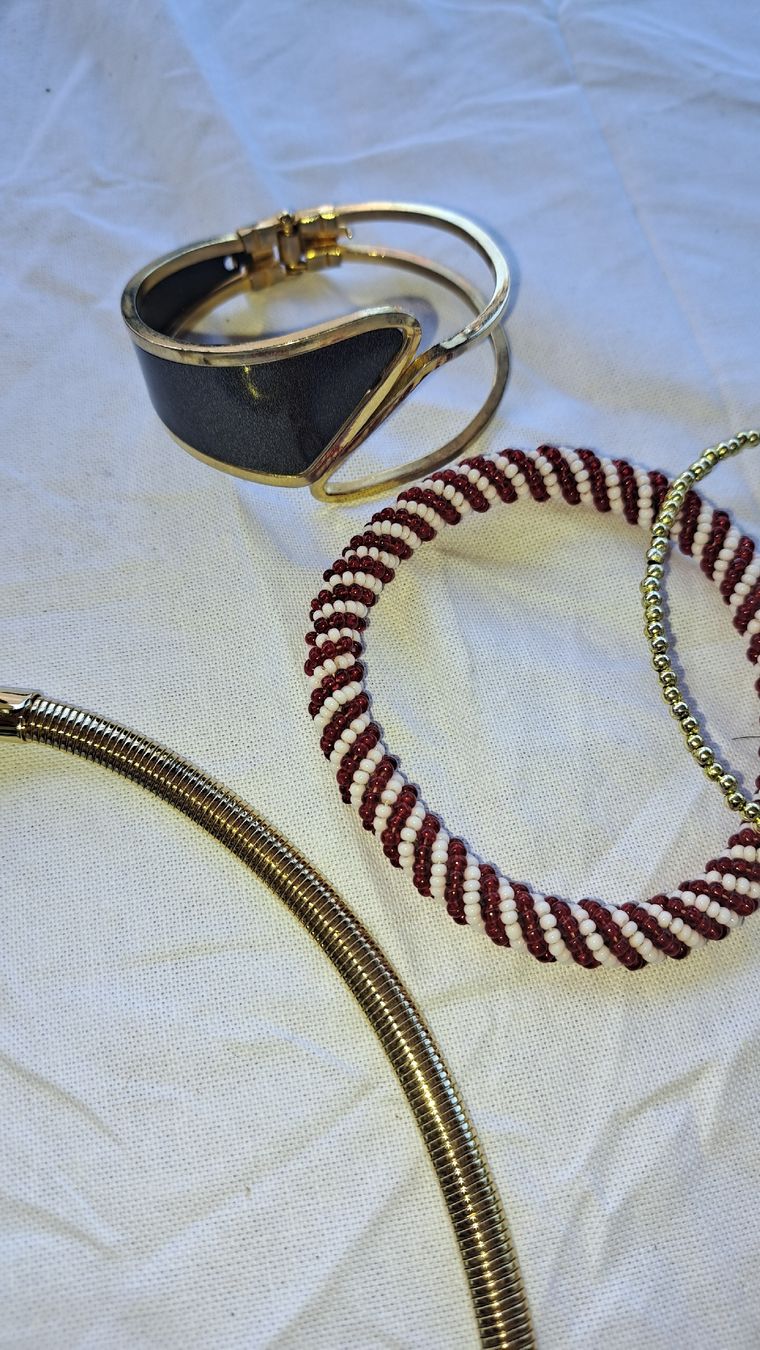 Sonstiger Schmuck: Vintage Modeschmuck Konvolut  – Gebraucht aus Kölliken von Upcycling-by-Mc-TAM 8
