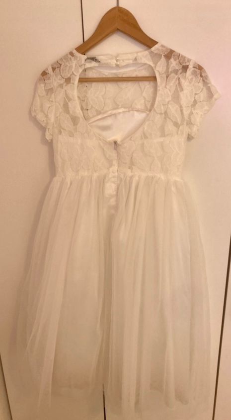 Robes et jupes: Kleid – Neuf (Voir description) à Münchwilen TG par Caroline_T. 1