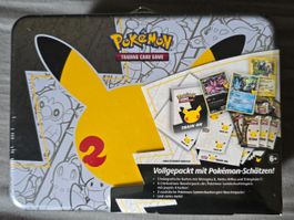 POKEMON-KOFFER-25JAHRE JUB.-2021-DE