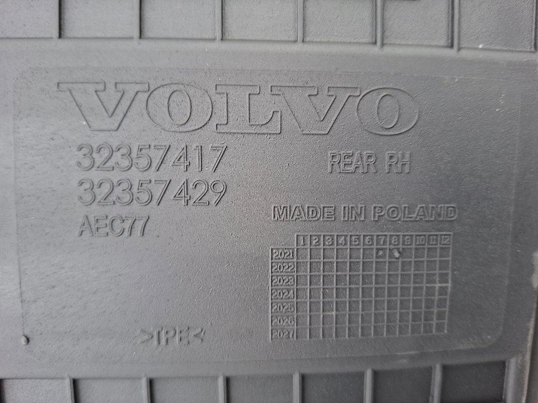Volvo Tappeti & Tappetini: Allwettermatten Gummi Volvo XC60 – Usato da Udligenswil venduto da Leaside 3