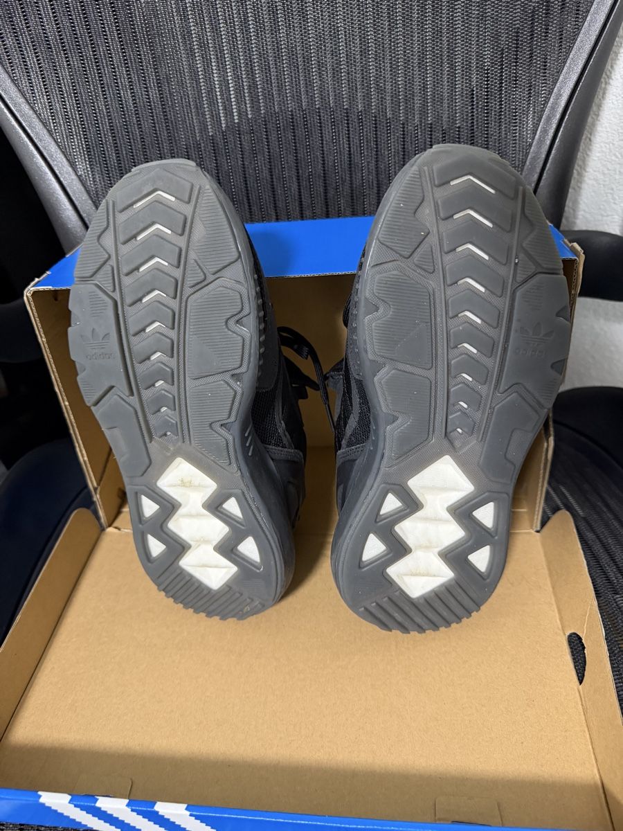 Scarpe da uomo: Adidas Grösse 37 1/3 Schwarz – Usato da Thun venduto da cmfr84 3