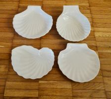 4 Muschelschalen Teller Porzellan weiss guter Zustand