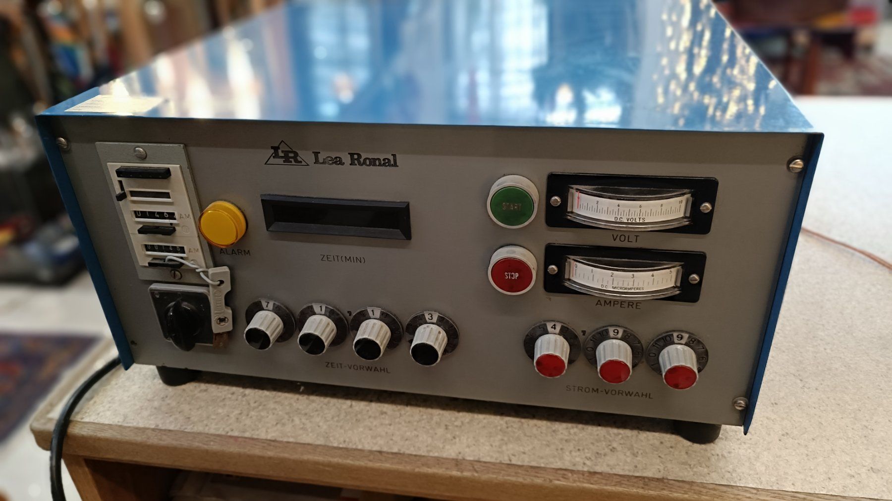 Misurare: Lea Ronal Labornetzgerät Vintage Occasion – Usato da Reiden venduto da Zofi-Brocki
