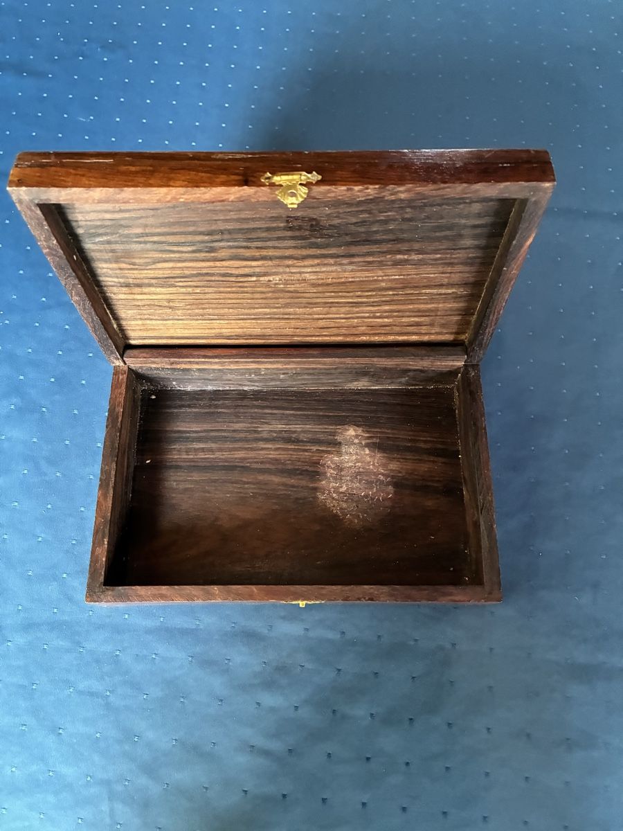 Articoli in legno: Holzschatulle mit Vogeldekor  – Usato da Dornach venduto da Rosengarten 6
