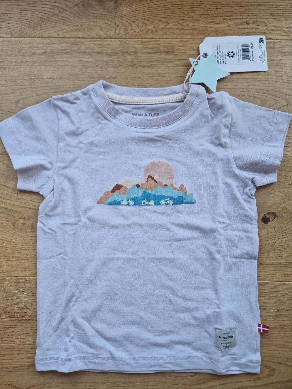 Camicie, T-shirt & Polo: Mini A Ture T-Shirt Gr. 4J/104 NEU mit Etikett – Nuovo e nell'imballaggio originale da Innerberg venduto da Noe25