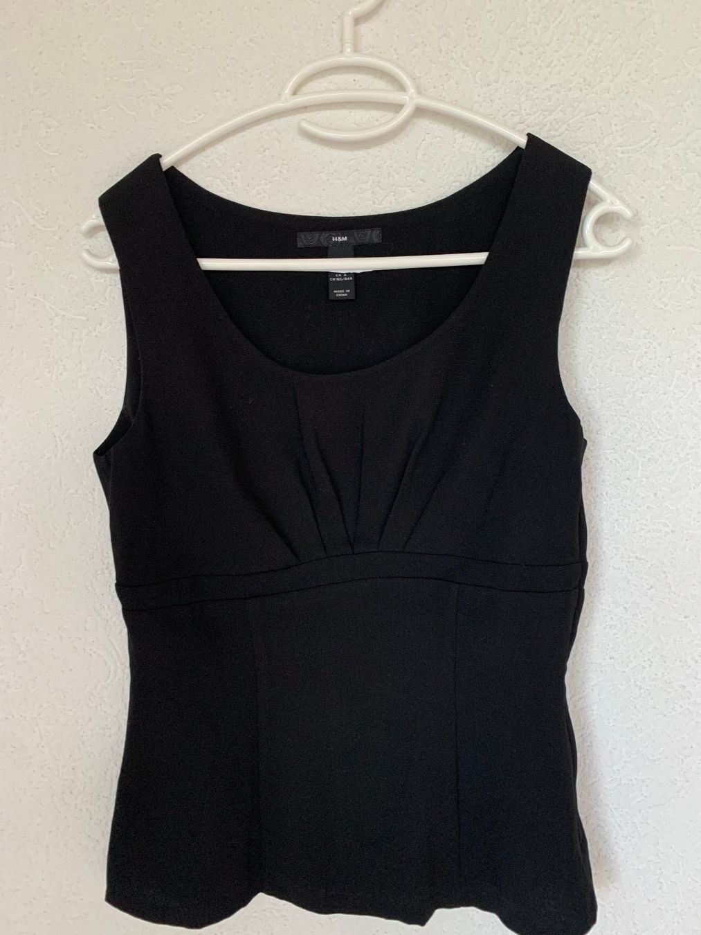 Top: Petit haut noir – Nuovo (secondo la descrizione) da Blonay venduto da PatriciaB05