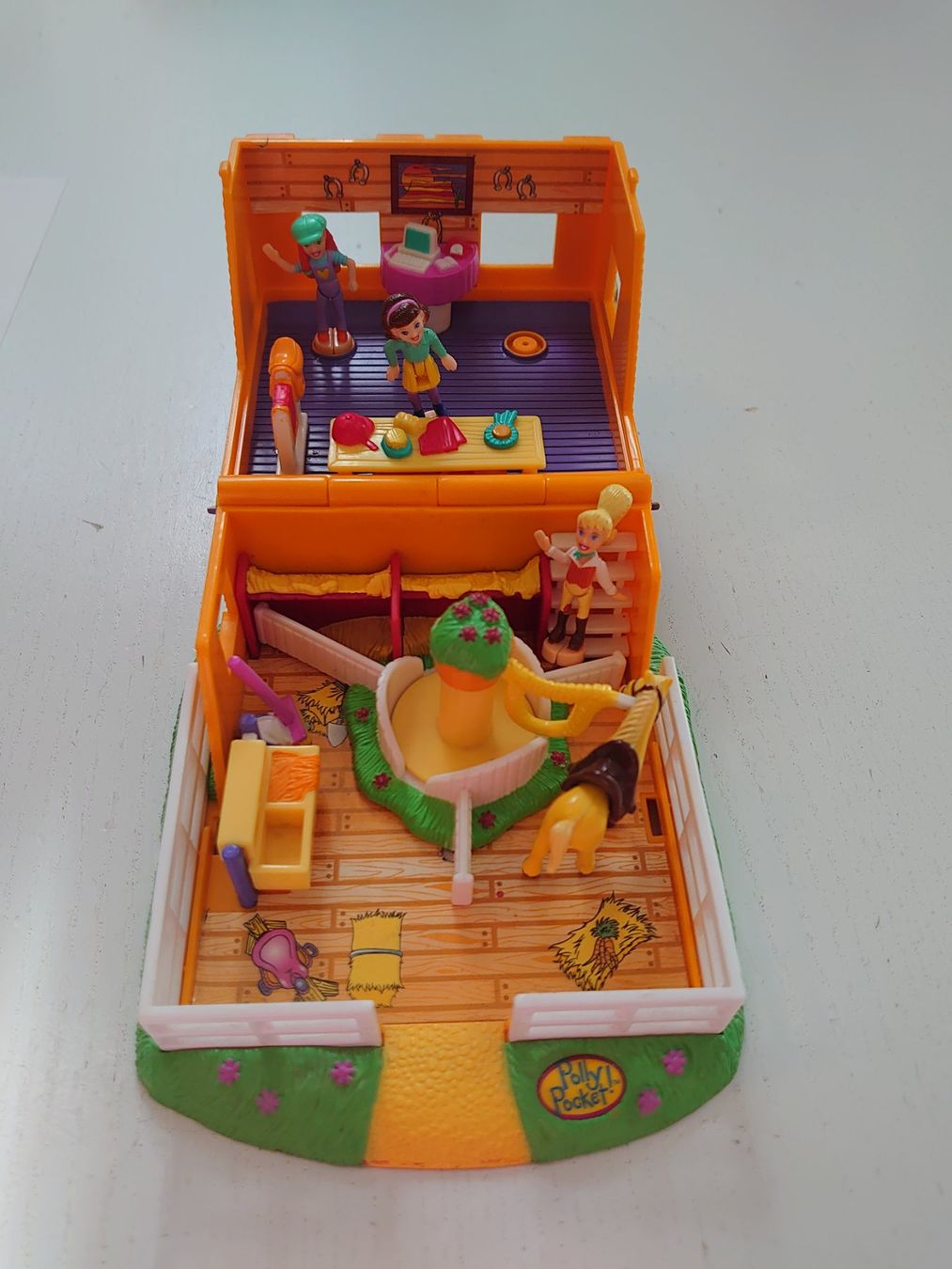 Polly Pocket Giocattoli: Polly Pocket, Pferdestall – Usato da Dietikon venduto da chroetli77 2