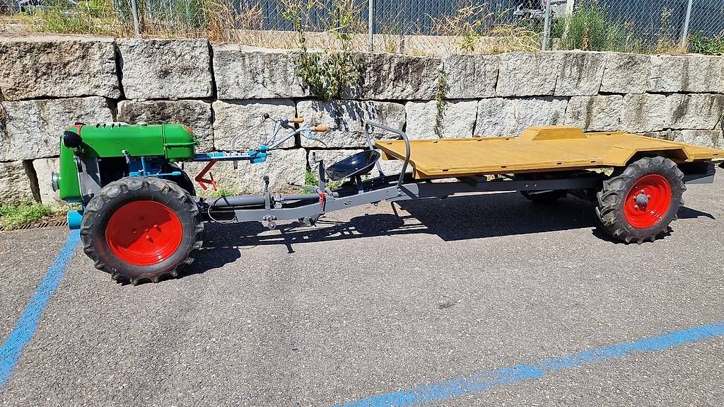 Rapid Trattori: Rest.Rapid S-Special inkl. Schutzbleche u Triebachsanhänger – Usato da Oeschgen venduto da Mavo1407