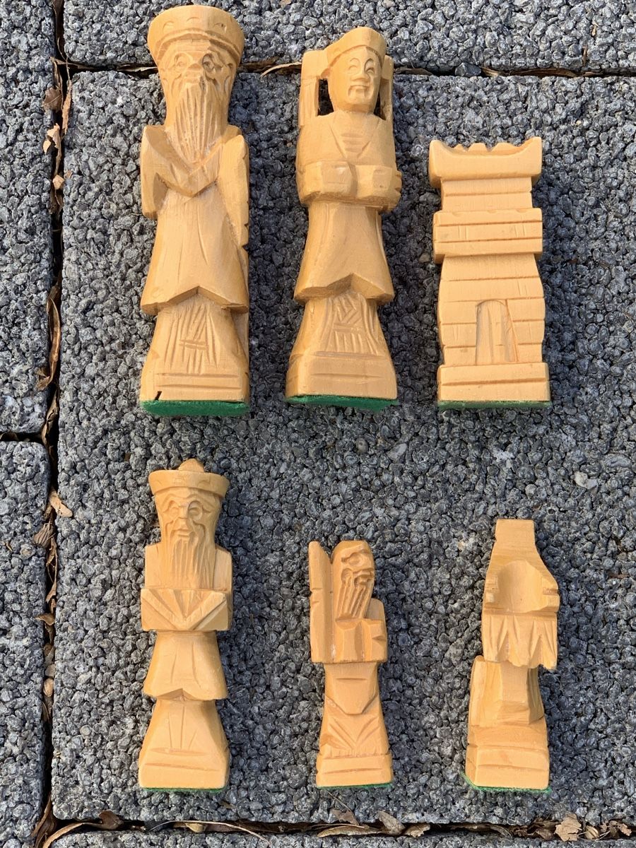 Giochi: Schachbrett mit Figuren  – Usato da Wangen b. Olten venduto da Finolino28 3