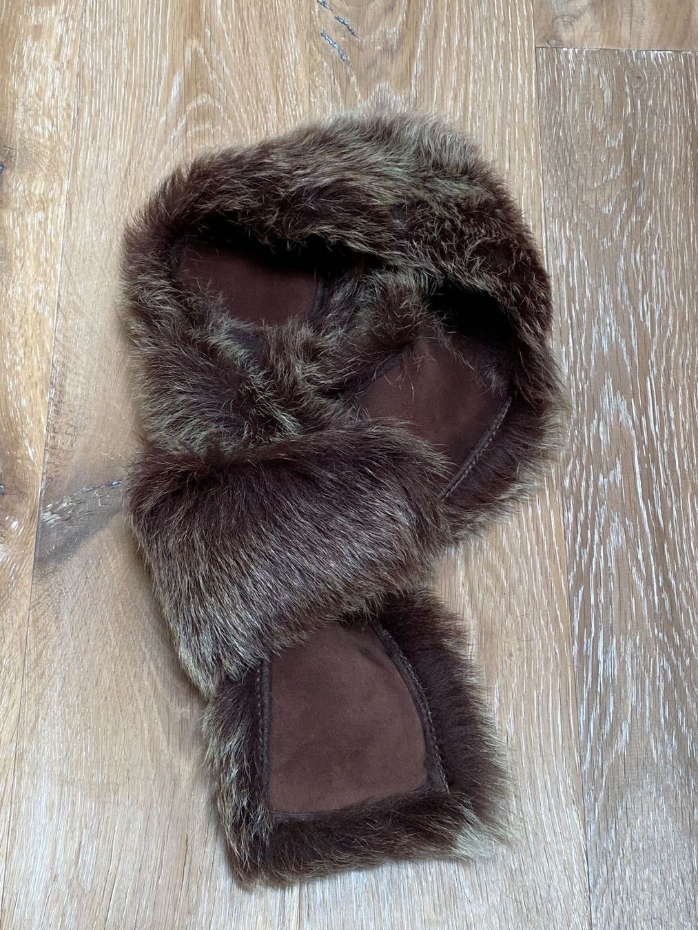 Foulard & Sciarpe: Great brown sheepskin scarf – Nuovo (secondo la descrizione) da Grund b. Gstaad venduto da PlageNeigeplus 3