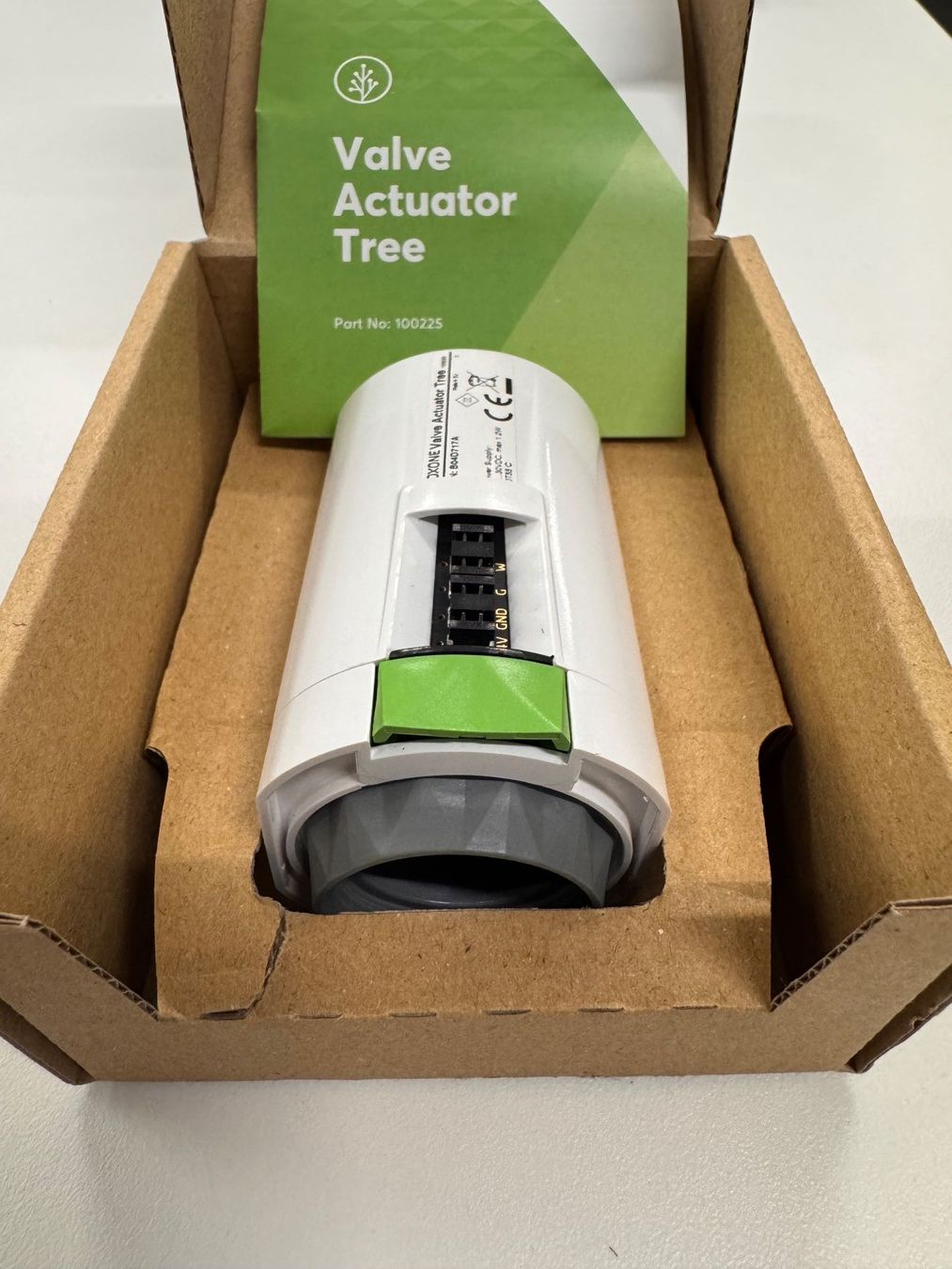 Loxone Composants électroniques: Loxone Stellantrieb Valve Actuator Tree – D'occasion à Bettwil par meierelektro 1