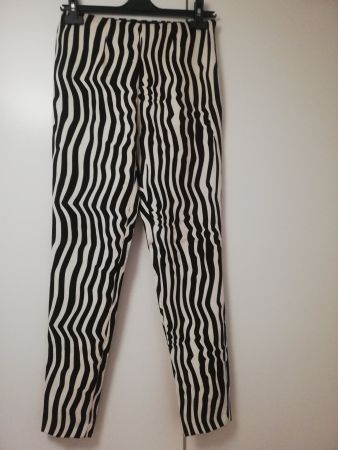 Pantaloni a righe bianco e nero, taglia S - Ottimo!