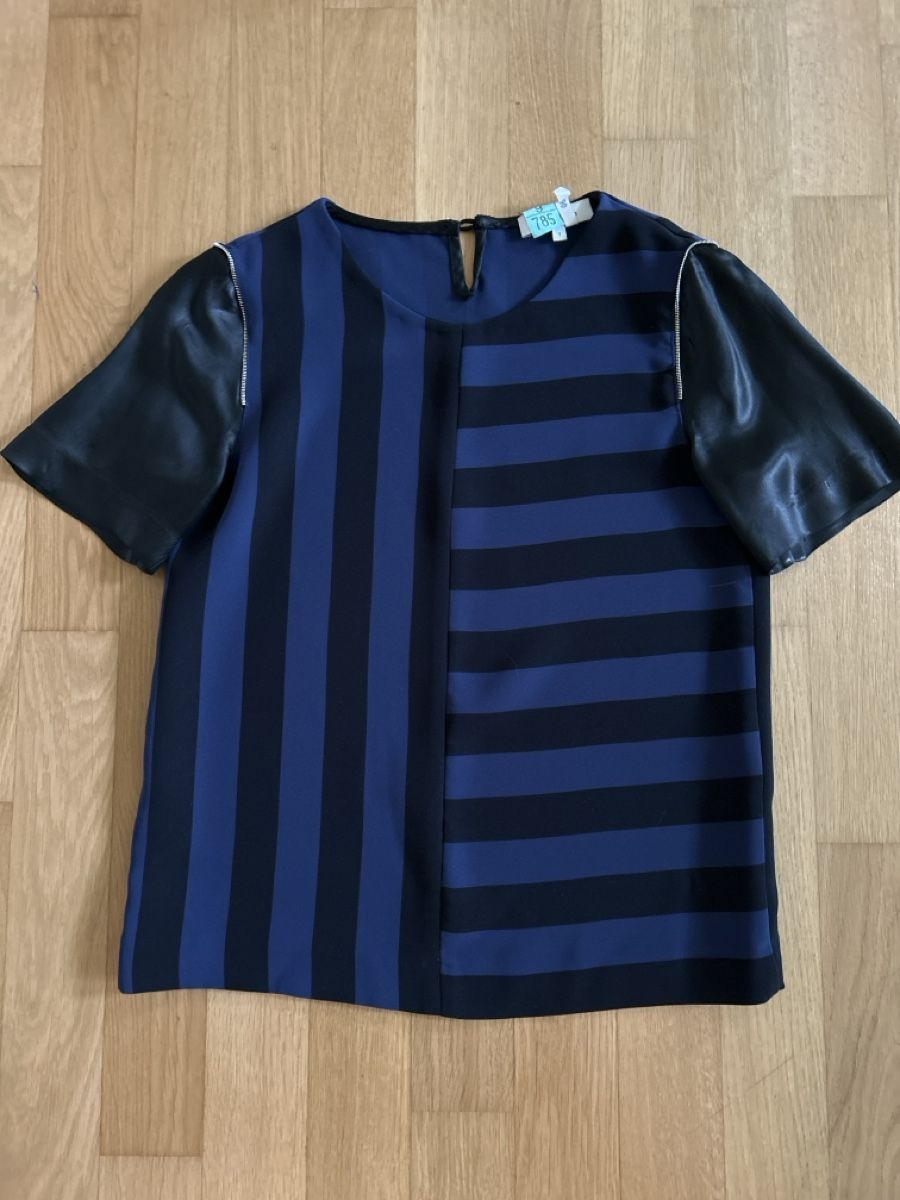 Sandro Top: Sandro top size 1 (small) – Usato da Adliswil venduto da mollymoo