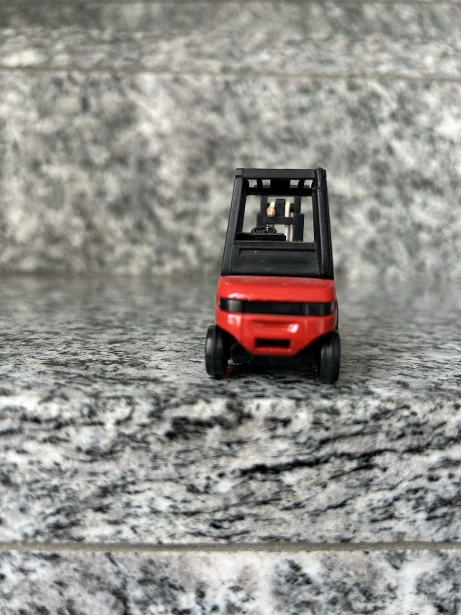 Siku Modellbausätze & Standmodelle: Linde Gabelstapler, Siku – Gebraucht aus Horw von Tigercat635 3