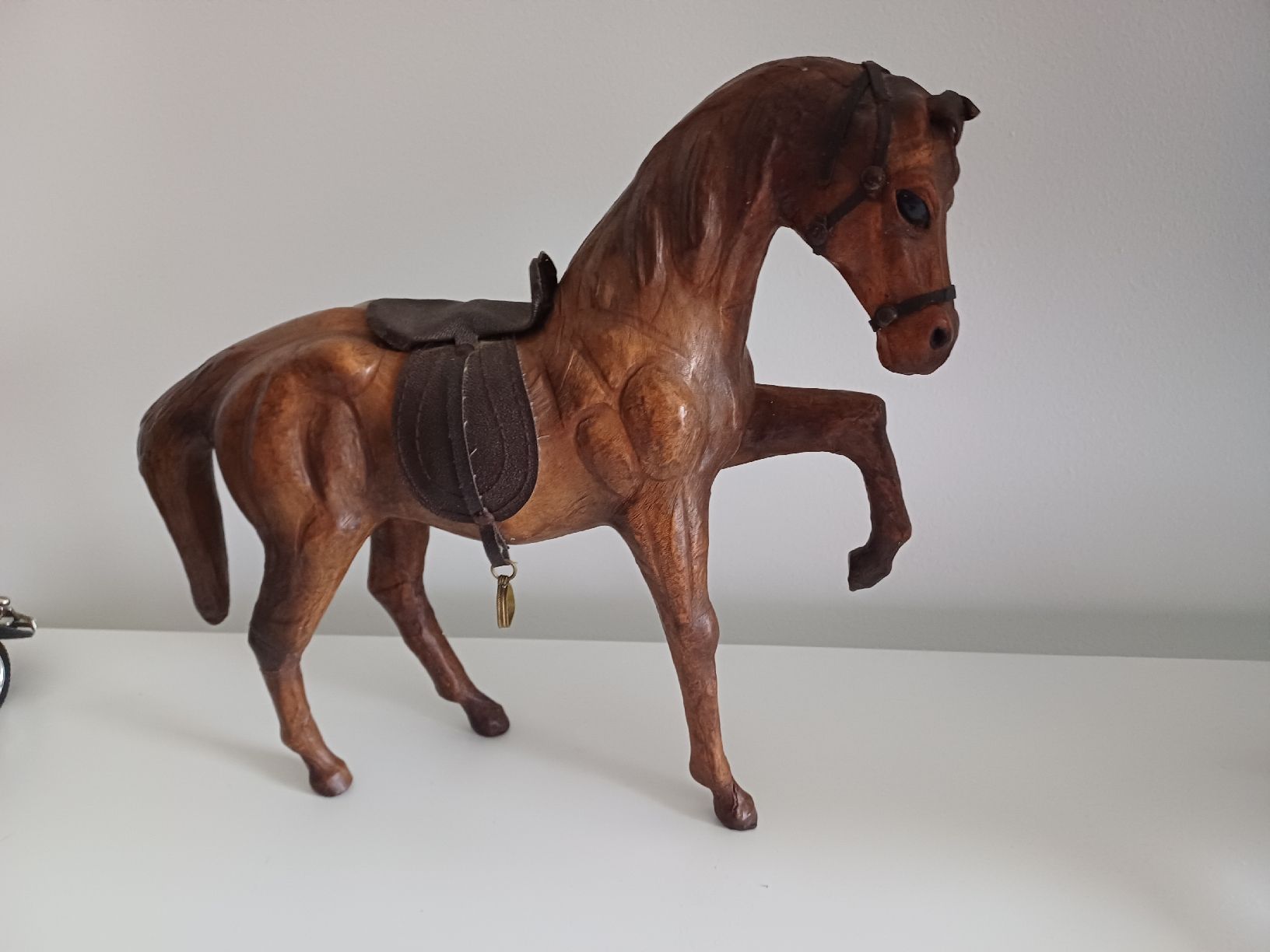Statuette: Cavallo in cuoio fatto a mano – Usato da Minusio venduto da ele_gp89