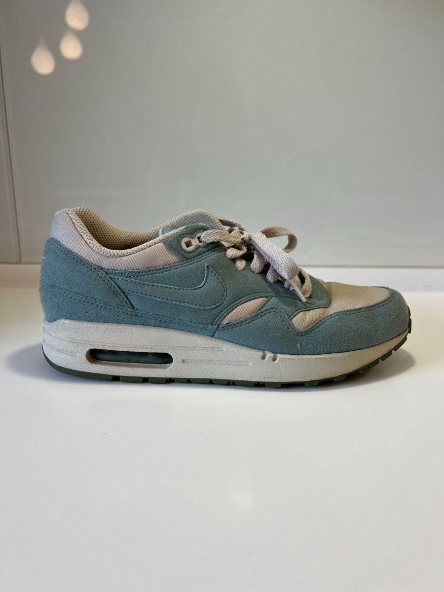 Nike Chaussures hommes: Nike Air Max 1 Cannon, Size 39 – D'occasion à Muri b. Bern par SigridW