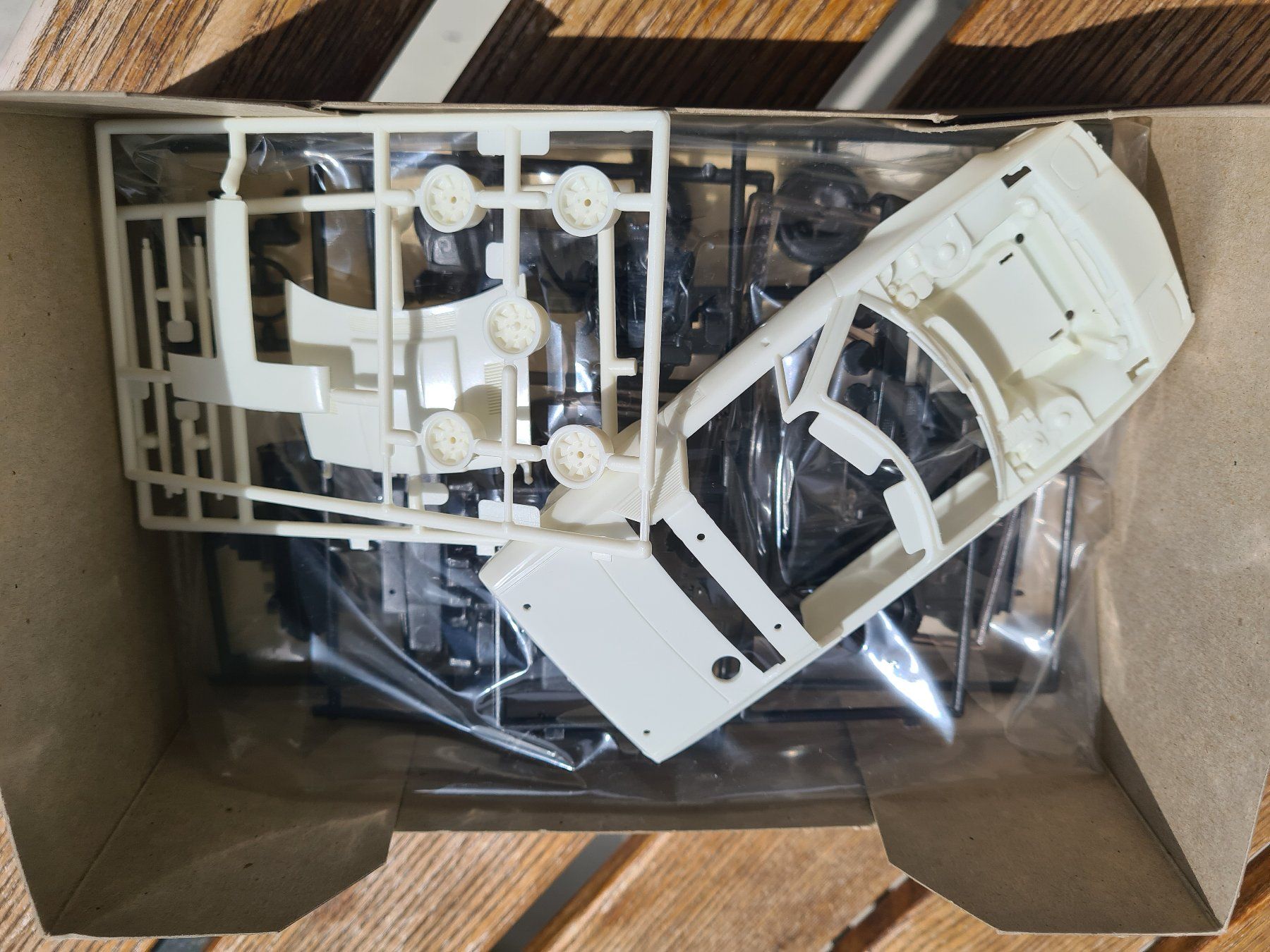 Triumph Modellini d'auto: REVELL TRIUMPH TR8 Rally – Nuovo (secondo la descrizione) da Basel venduto da Solarbebop 2