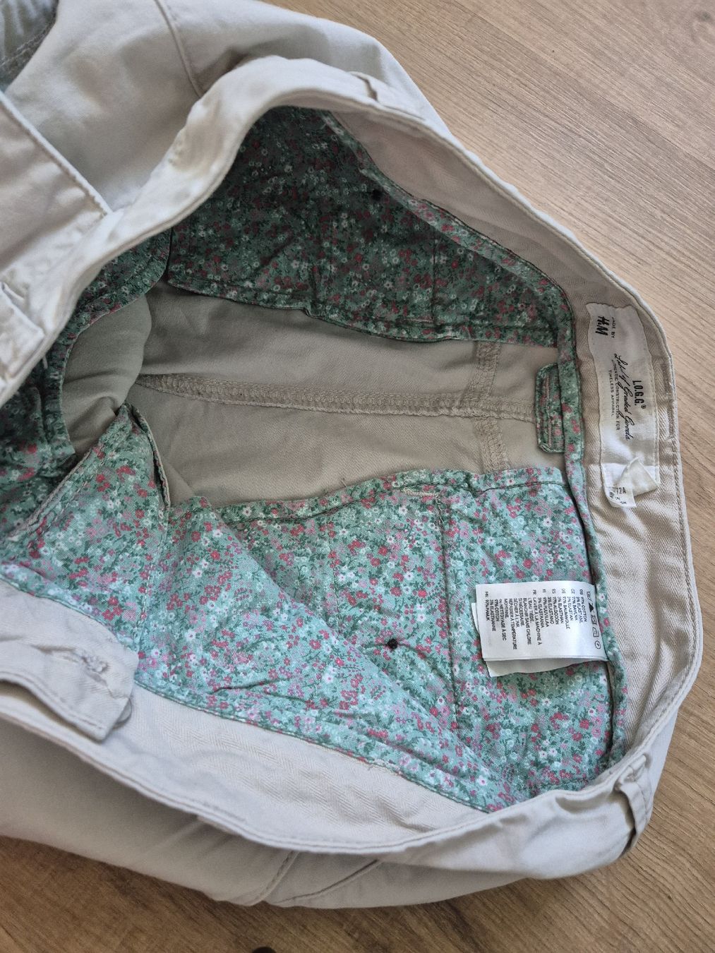 H&M Pantaloni: H&M Damen Hose, beige, Gr. 38 – Usato da Adliswil venduto da Stardust11 4