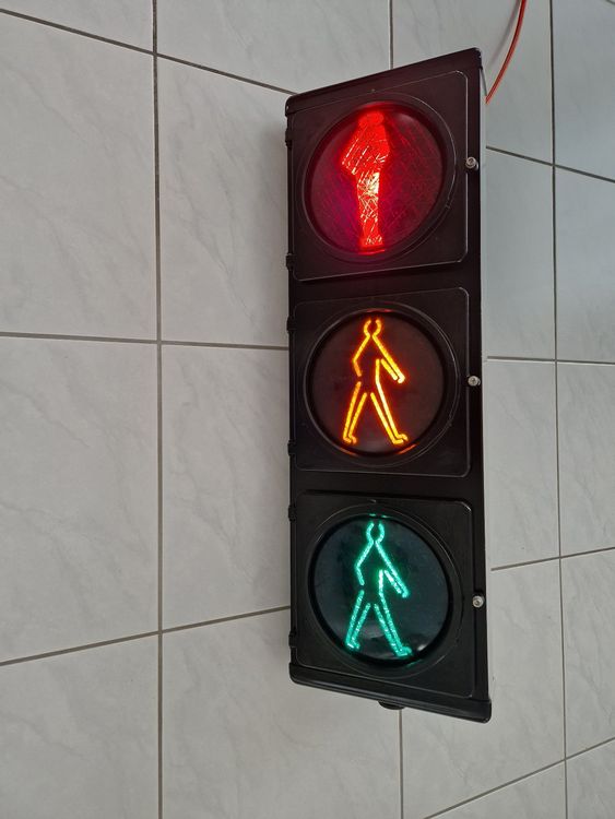 Produktbild von Niktule Ampelzeichen,Ampel Spielzeug Für Kinder,Spielzeug Ampel,verkehrsschilder Kinder, Stoplichtlampe,blinkende Dekoration Für Kinderzimmer Oder