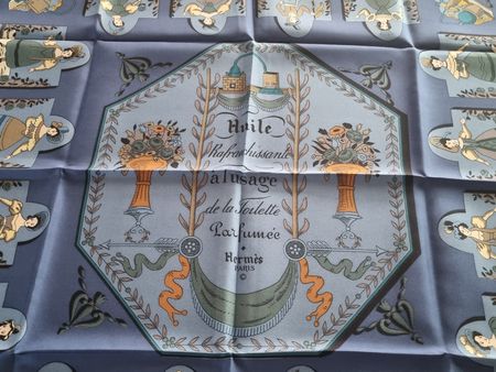 Hermès, carré de soie vintage neuf 90x90 rare original 