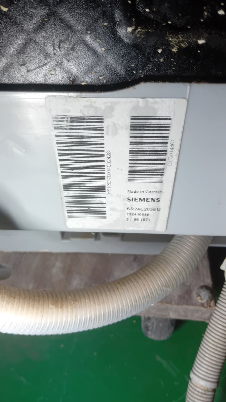 Siemens Machines à laver la vaisselle: Lave-vaisselle Siemens 45cm pose libre – D'occasion à Chêne-Bourg par Jazzymice 3