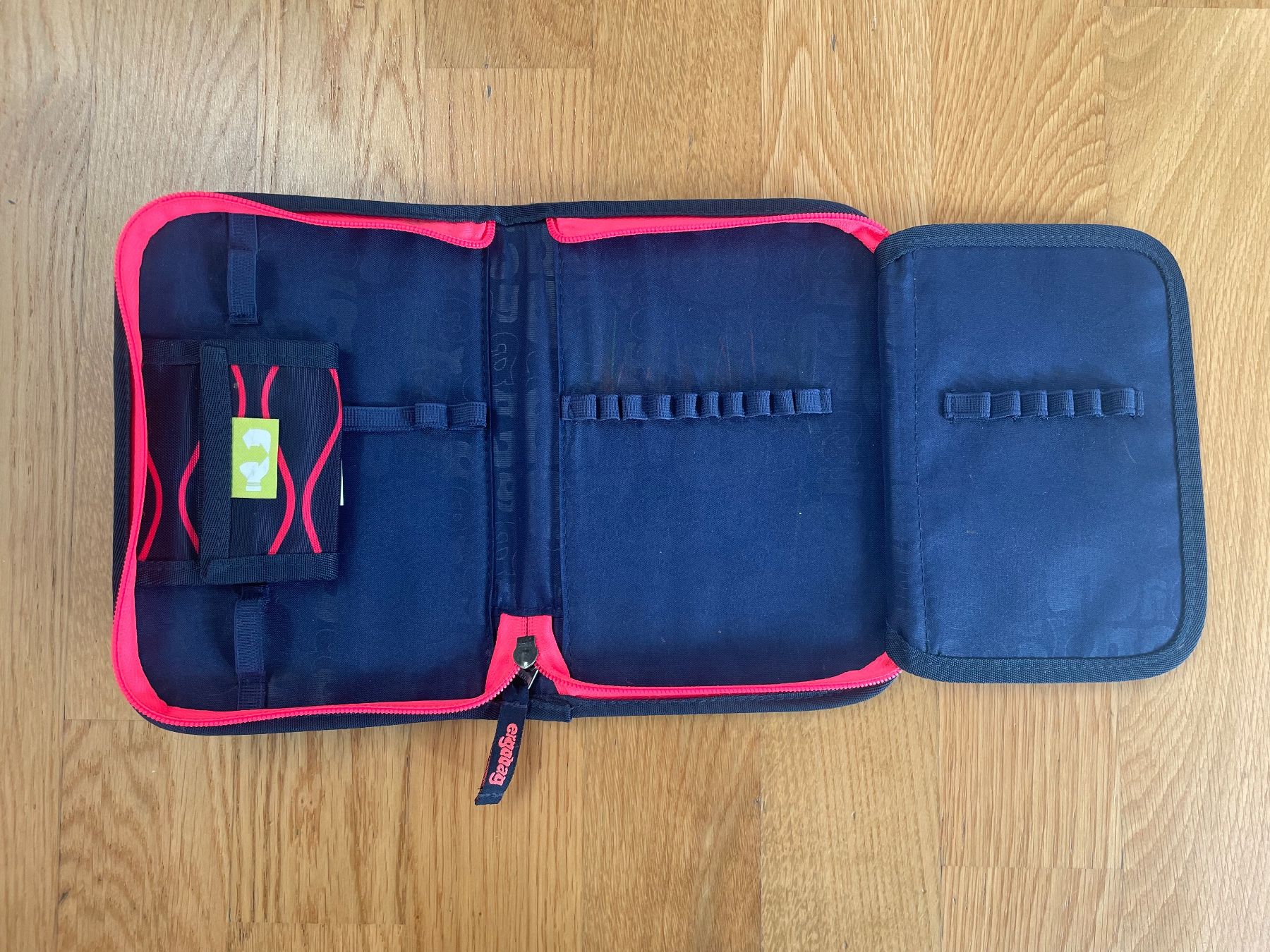 Ergobag Borse & Zaini: Ergobag // cubo light // Schulrucksack – Usato da Zürich venduto da M-RI84 7