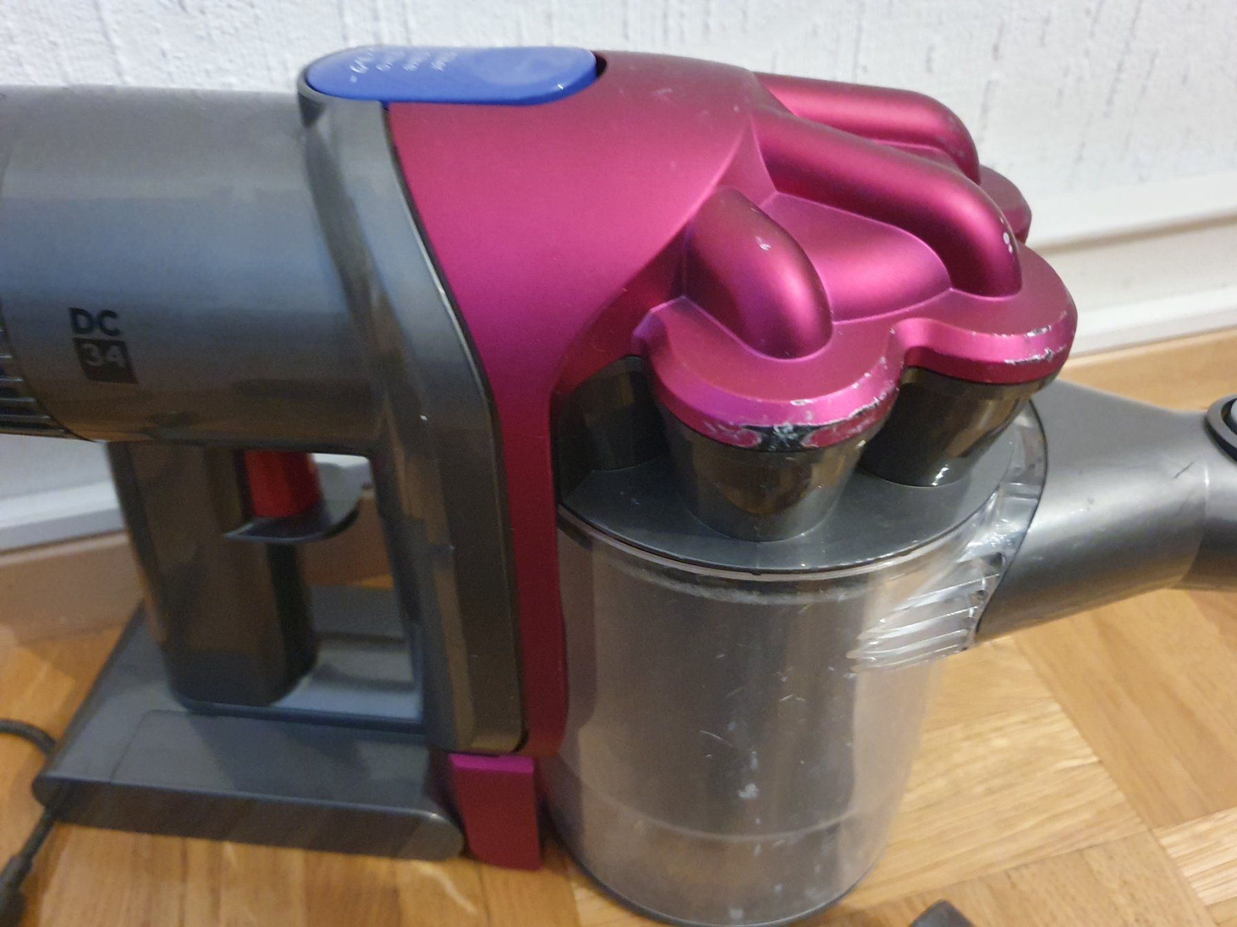 Dyson Aspirapolveri & Accessori: Ancien modèle Dyson DC34 batterie à remplacer – Usato da Prilly venduto da RoDyRe 4