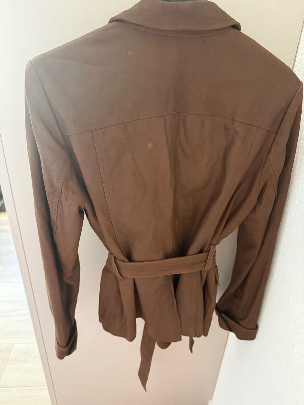 Max Mara Jacken: Veste Weekend Max Mara automne, cuir taille 38 beige – Gebraucht aus Gimel von fan_8tvc 1