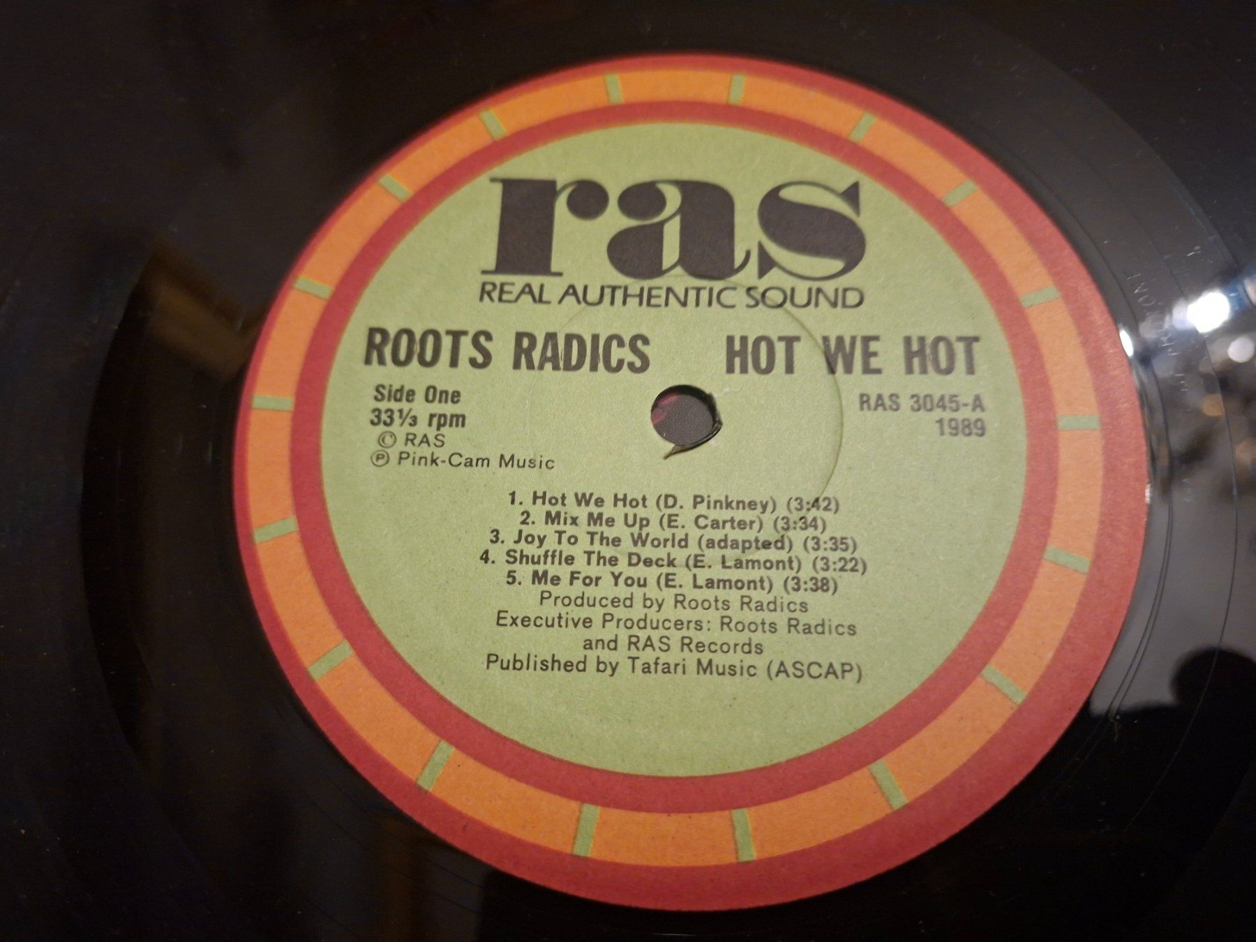 Schallplatten: Reggae LP - Roots Radics - Hot we Hot! – Gebraucht aus Bernex von Wannabehasbeen01 4