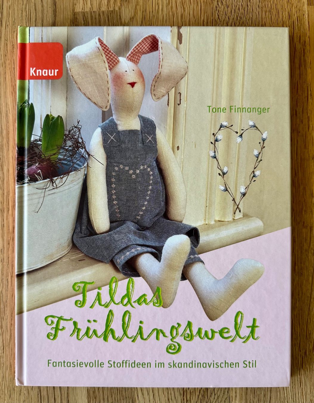 Bücher: Bastelbuch: Tildas Frühlingswelt – Gebraucht aus Amriswil von Mat08