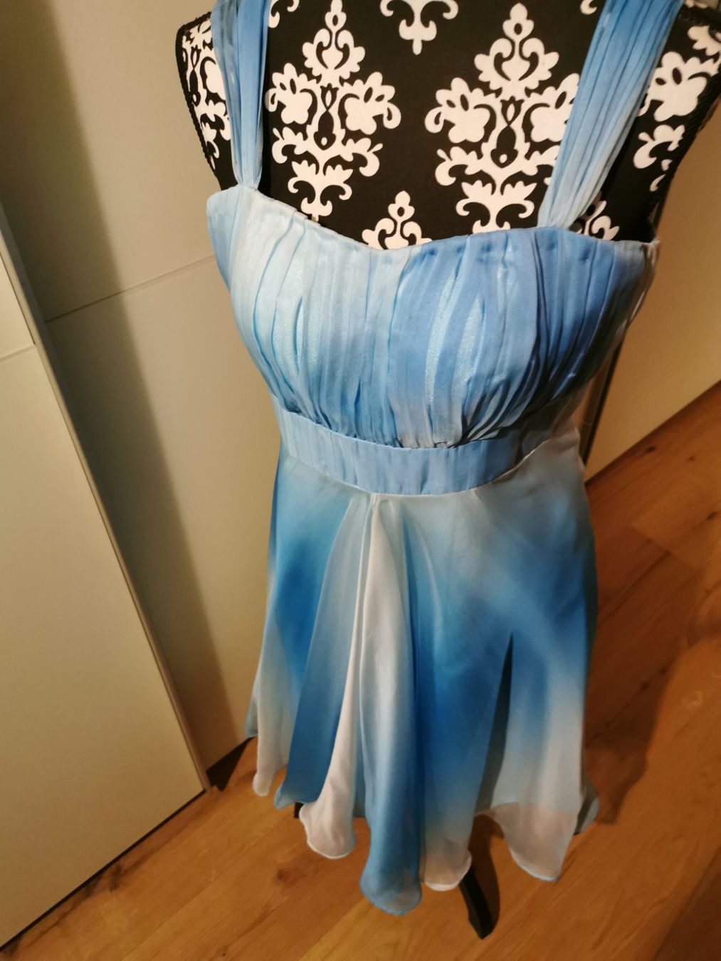Robes: Traumhaftes Kleid – D'occasion à Menziken par Giulietta1 2