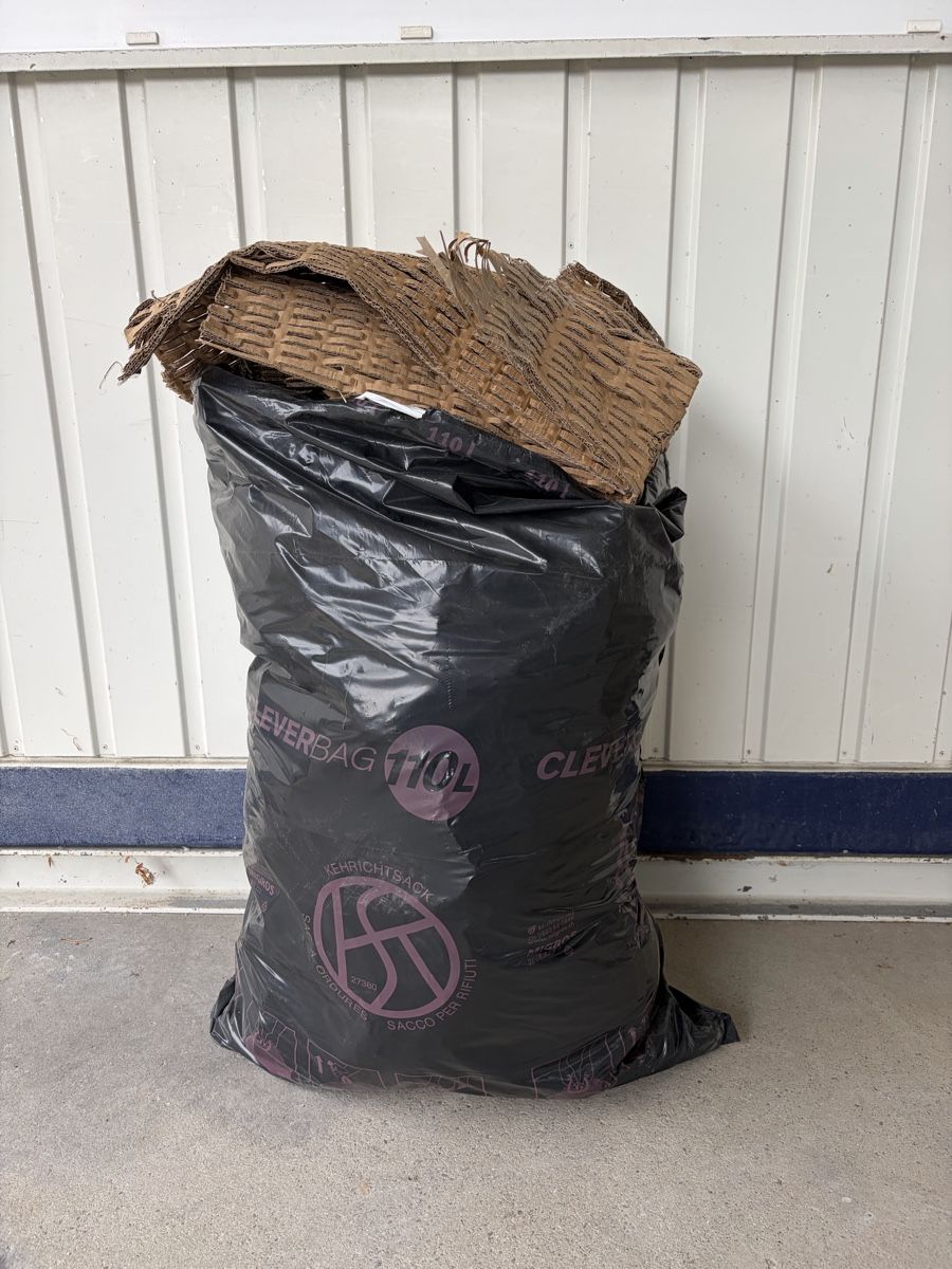 Füllmaterial: Verpackungsmaterial – Gebraucht aus Münchwilen TG von andre2266 1