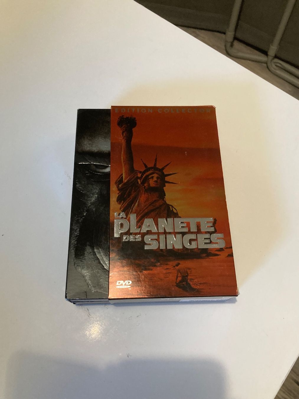 Tous les DVDs: La Planète des Singes Edition Collection 6 DVD – D'occasion à Bassecourt par CALUMET-X