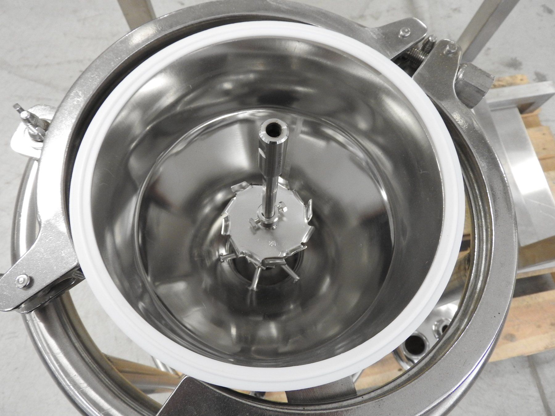 Tutte le macchine: Premex | HPM-5 | Powder Mixer – Usato da Reinach BL venduto da Re-LifeAG_Labor 5