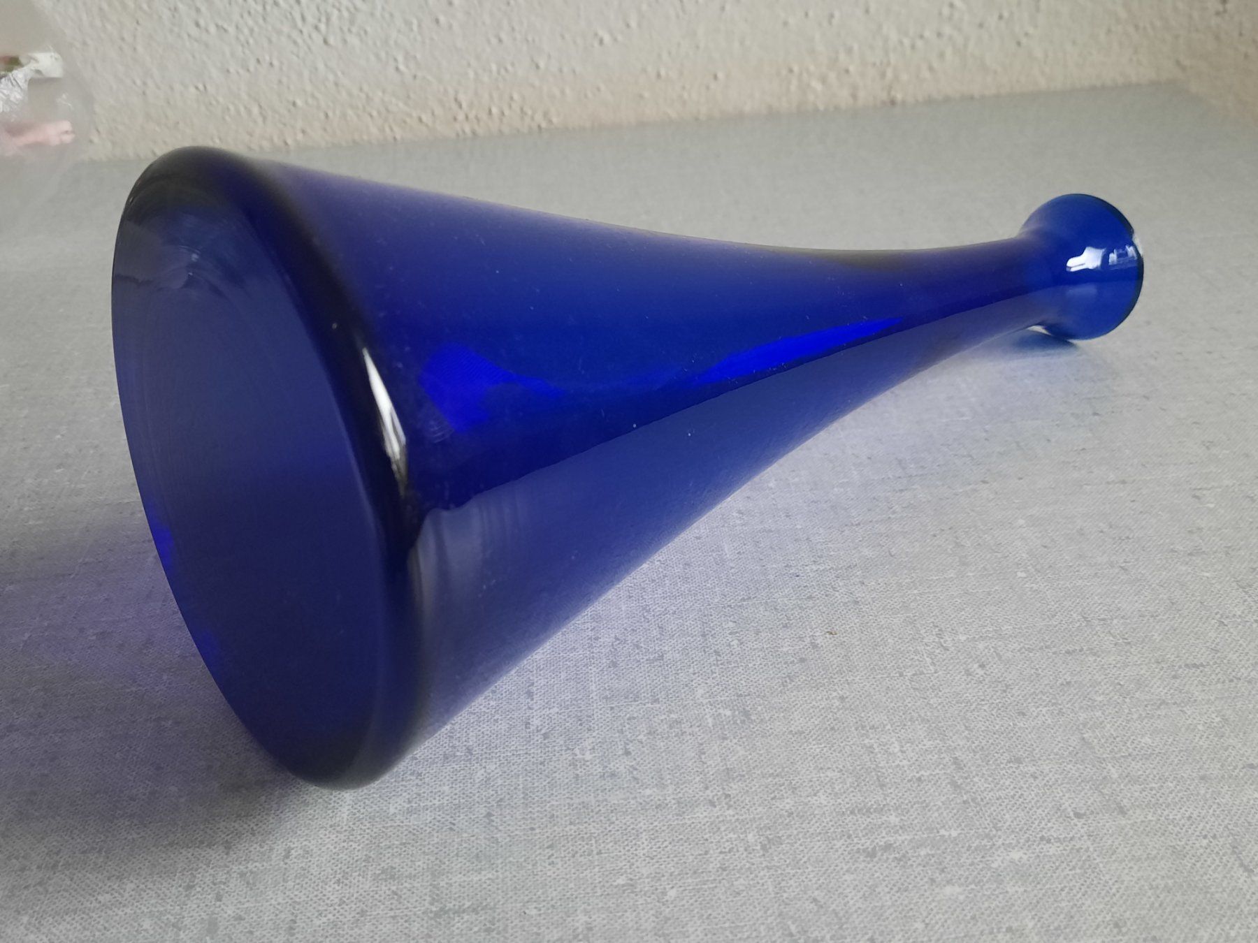 Caraffe: Karaffe aus Glas, blau – Usato da Weinfelden venduto da Yenas10 1