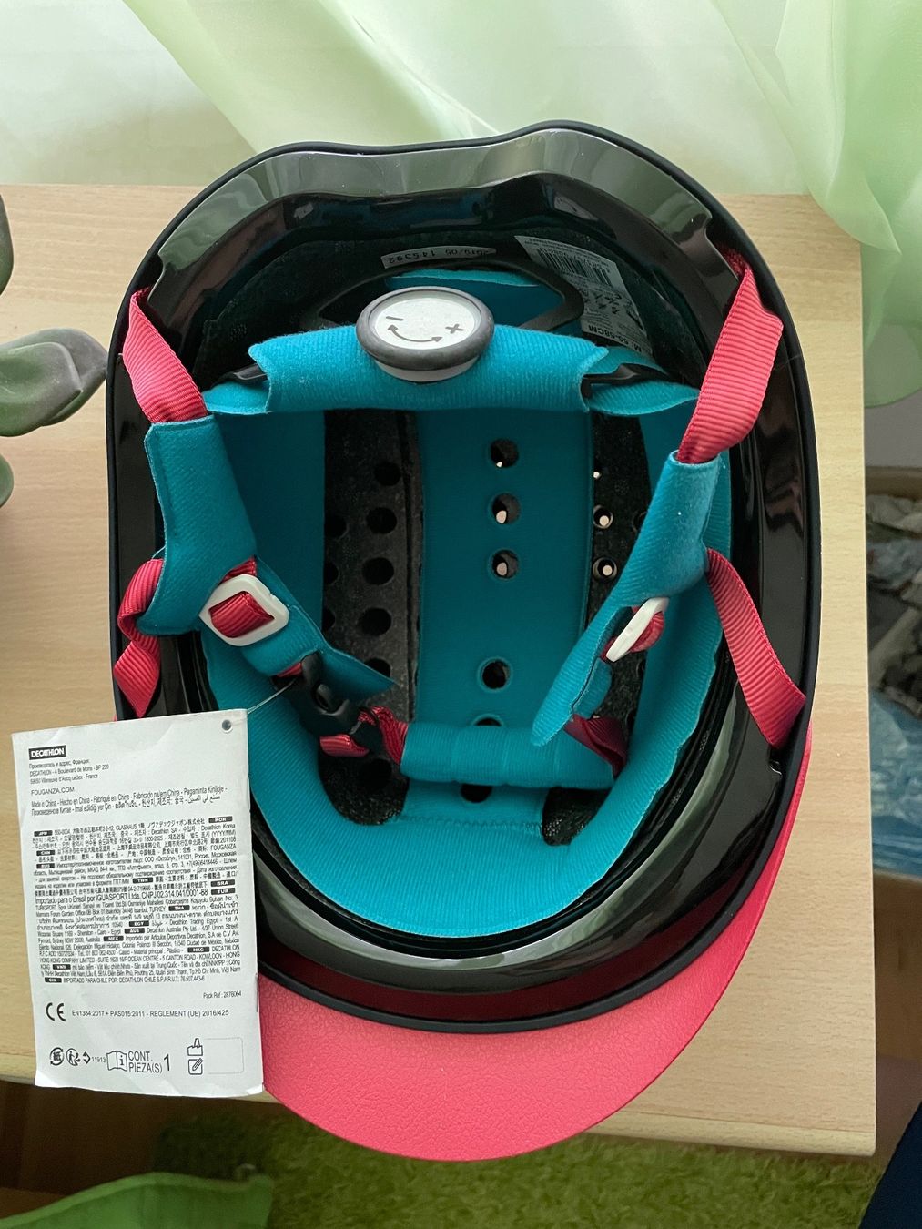 Helme: Nagelneues Reithelm 55-58cm – Neu und originalverpackt aus St. Gallen von  3