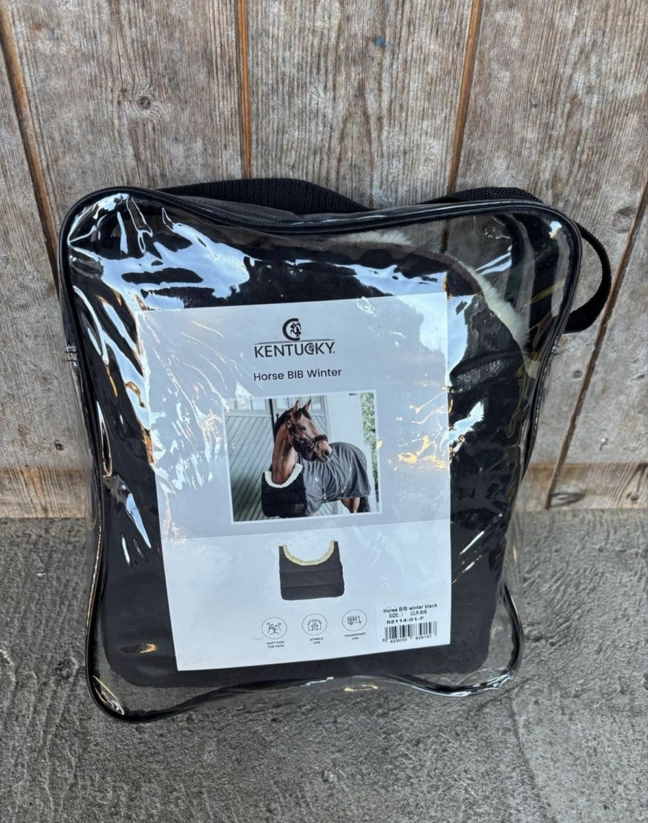 Kentucky Decken: Kentucky Brustschutz schwarz – Neu und originalverpackt aus Aarwangen von M.E.1097