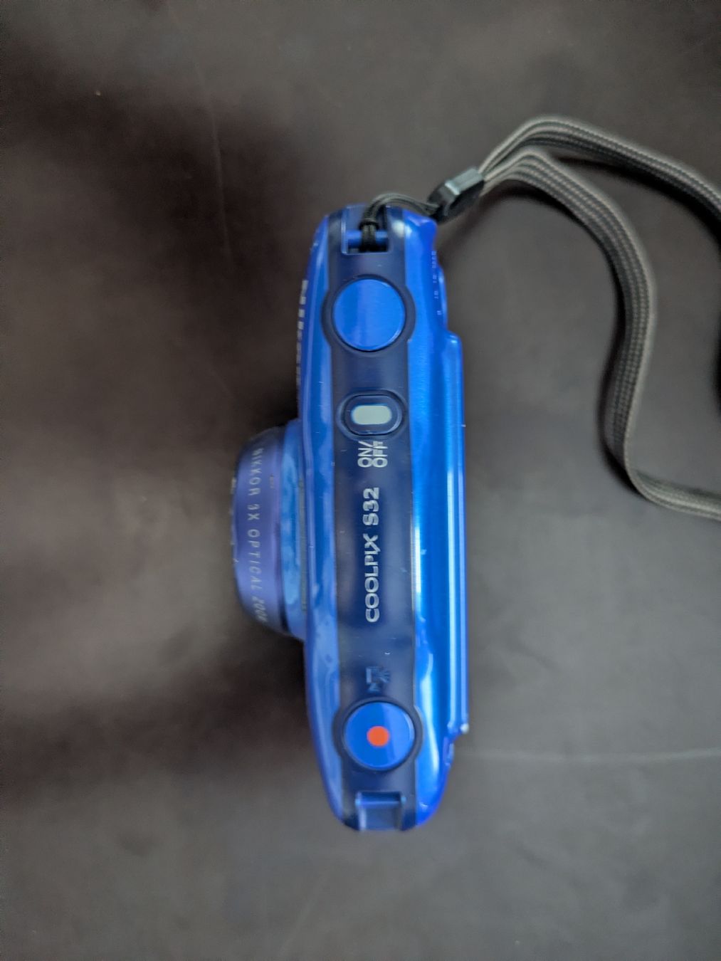 Coolpix Fotocamera: Nikon COOLPIX S32 Waterproof  – Usato da Bern venduto da han_lx9c 1