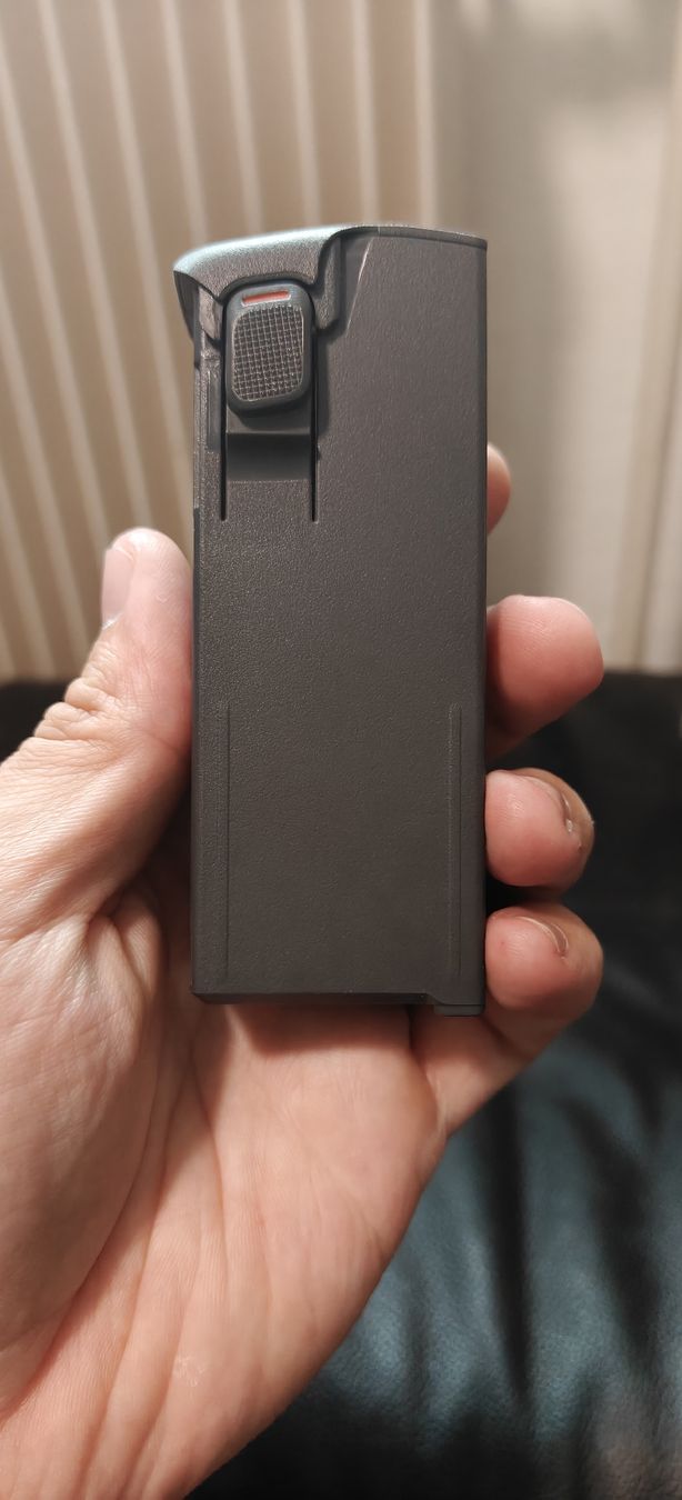 DJI Batterie, Caricabatterie & Alimentatori: DJI Avata 2 Akku 24 Zyklen – Usato da Münchenstein venduto da s3bas7ian 9