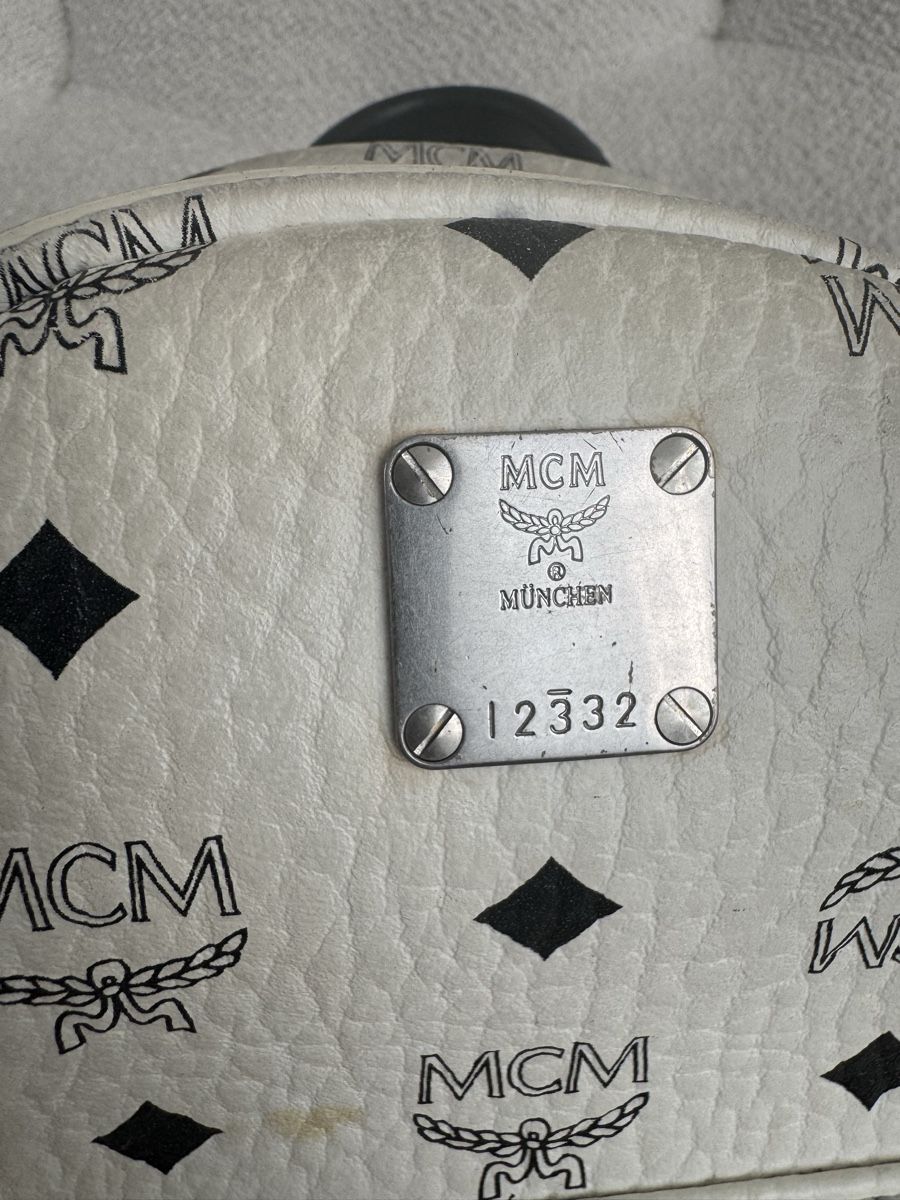 Mcm Zaini: MCM Stark Rucksack Weiss (Small) – Usato da Zürich venduto da viv_q97j 5