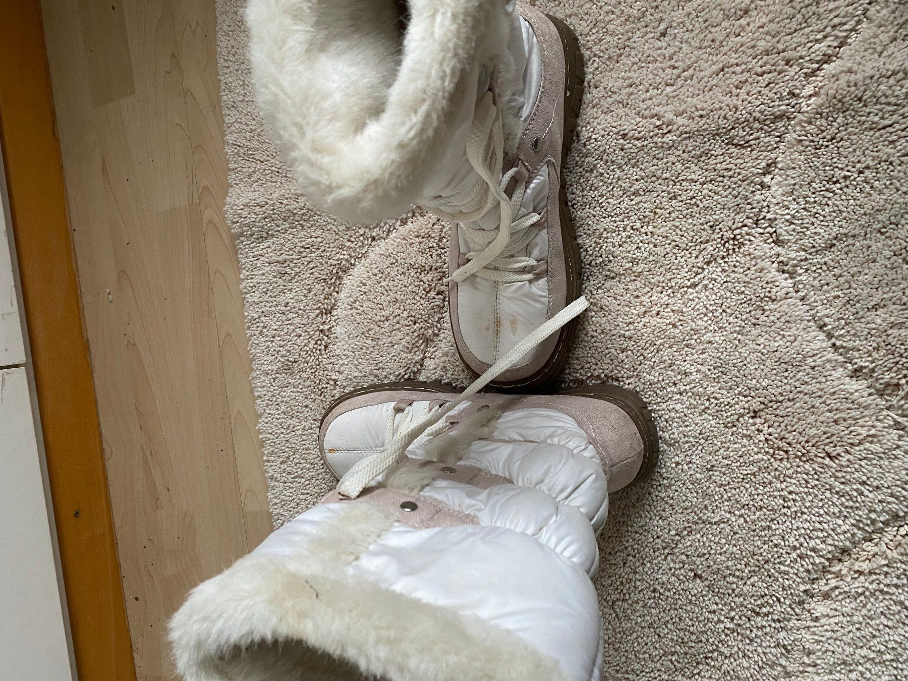 Scarpe da donna: Stiefel weiss – Usato da Ennetbürgen venduto da Dosi6