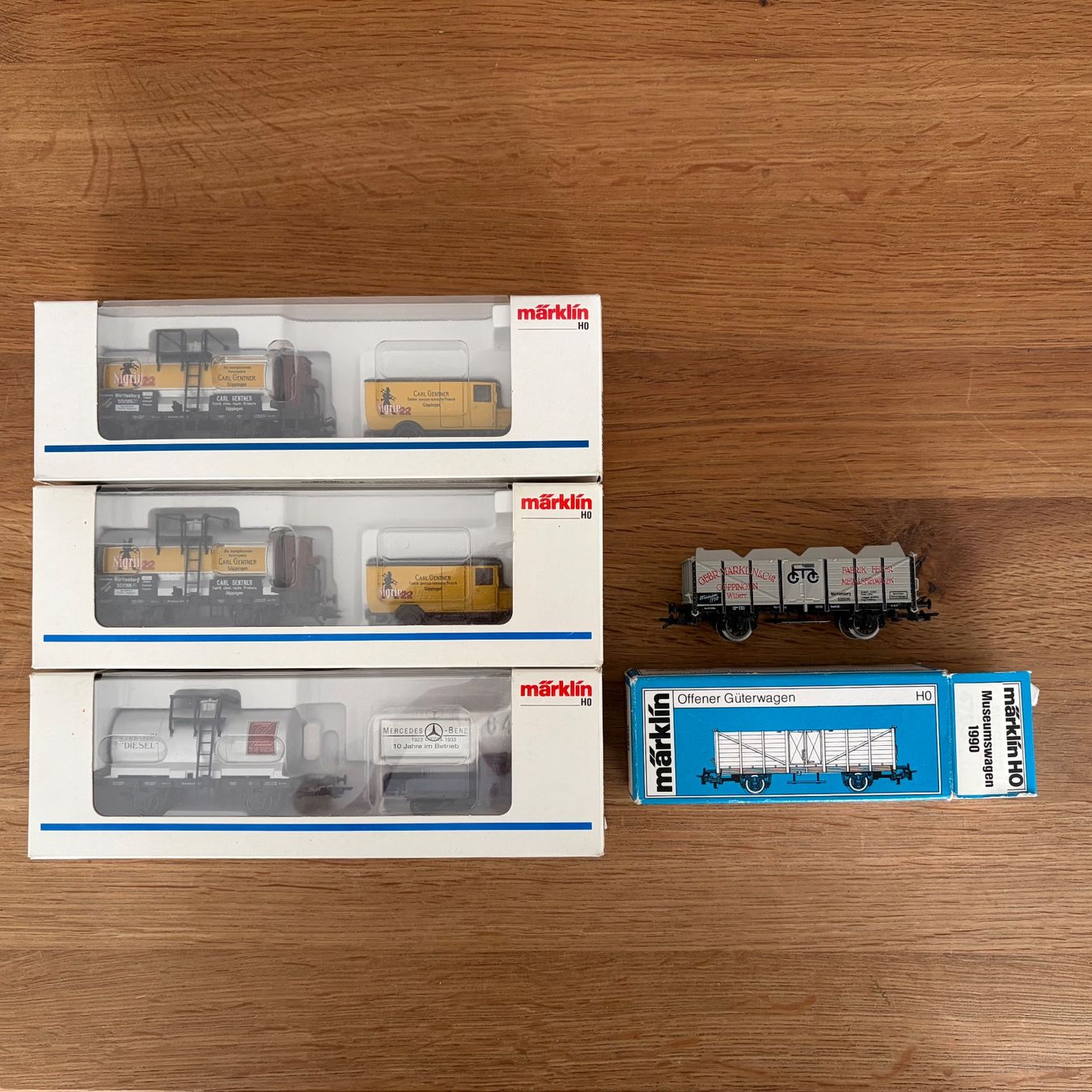 Märklin Modellini di ferrovie: Märklin - diverse Wagons und ein Trafo – Usato da Thun venduto da SS147 1
