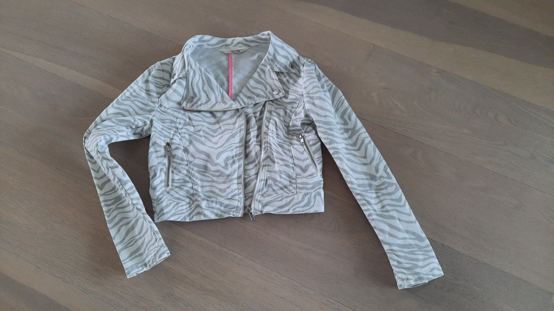 H&M Giacche & Cappotti: Zebra-Look Sommerjacke - Gr. 152 – Usato da Neftenbach venduto da DanielaS01020304 1