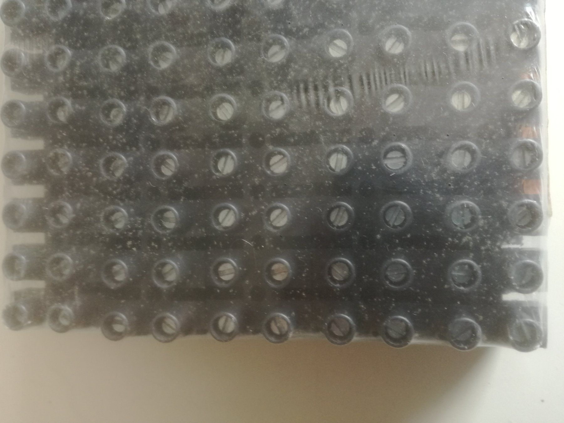 Alimentazione elettrica: Elastikklemmen 4,0 mm2, 500V, 20 A – Usato da Sursee venduto da Ursus_LU 1