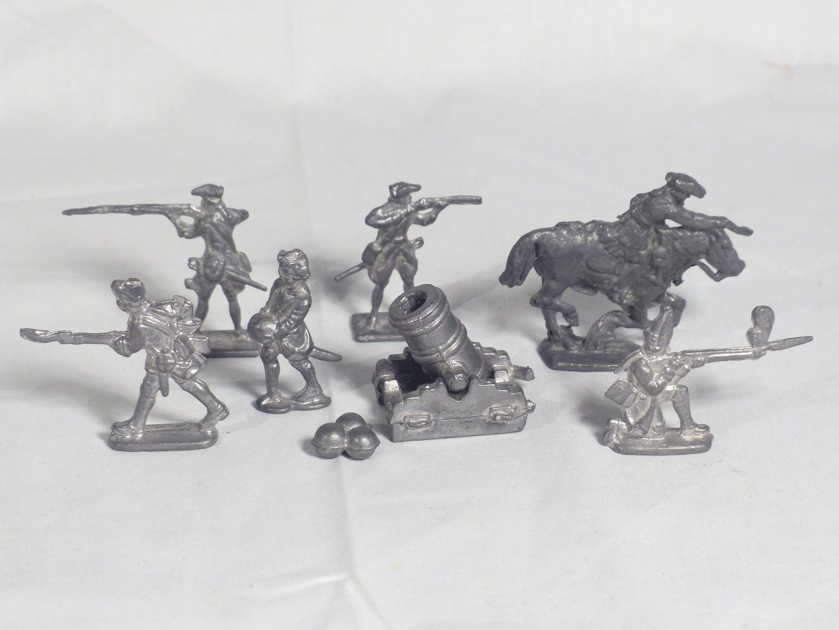 Statuette: 6 Zinnsoldaten mit Kanone – Usato da Zürich venduto da botschinski 1