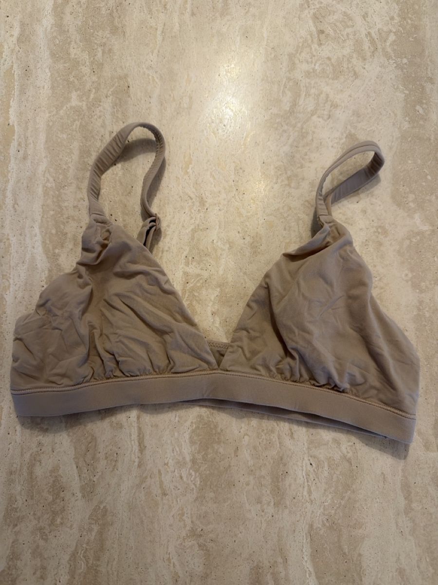 Skims Sonstige Unterwäsche: Skims Triangle Bra grösse M – Gebraucht aus Effretikon von MaisonNade
